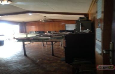 "2nd -4th floor 428 sqm each5th - 333 , 6th- 500 sqm"02