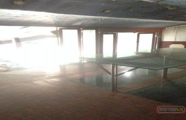 "2nd -4th floor 428 sqm each5th - 333 , 6th- 500 sqm"04