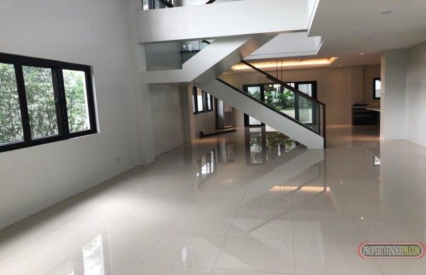 Beautiful Brand New 4 Bedroom Modern Duplex in the Exclusive San Loren04