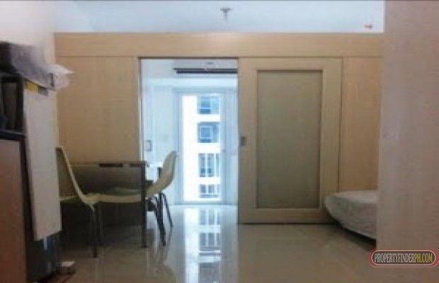 1 bedroom with balcony04