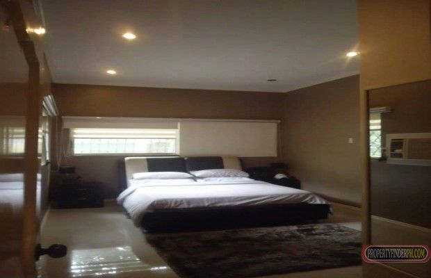 HOUSE FOR RENT IN FORBES PARK03