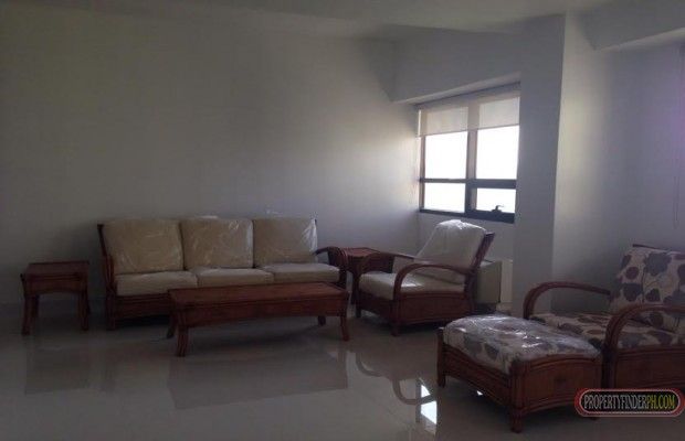 For Rent: Three Bedrooms Semi-Furnished in Icon Residences01