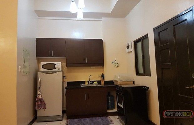 "Fully Furnished 2 Bedroom Unit at Cypress Towers near BGC, Market, and"04