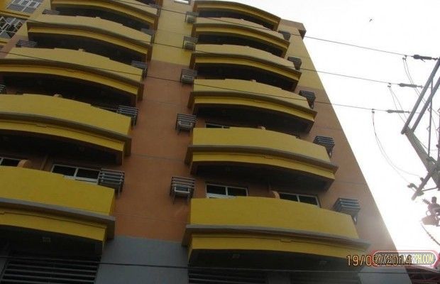 2BR Executive Condo For Rent Furnished with walk-in Closet03