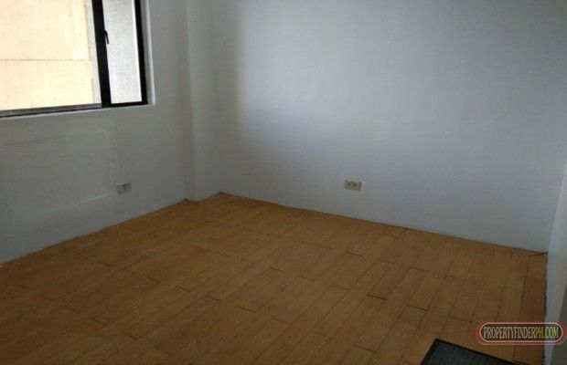"Unfurnished Studio type Condo for Rent in Eastwood, Quezon City"03