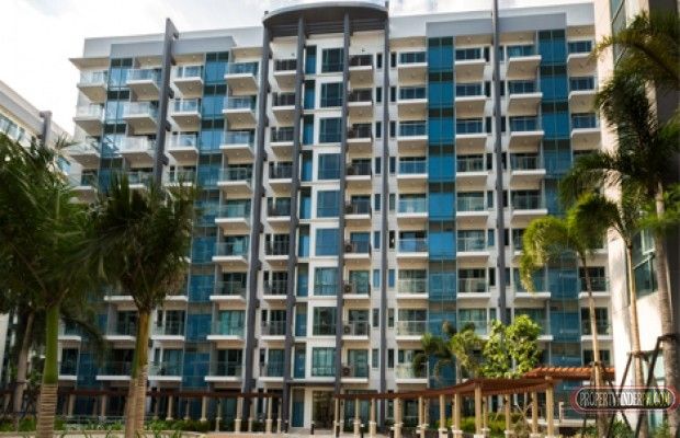 Rent to own studio with balcony condo in Newport city pasay04