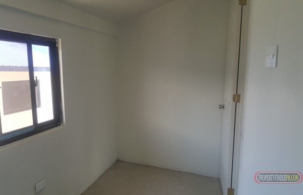 Townhouse for Rent2-BR 1-T&amp;BLaundry AreaNo tiles yet03