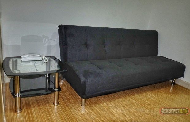 Fully Furnished 1BR with Balcony near Fort Bonifacio Global City03