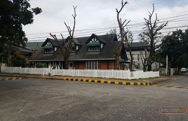 House  &amp; lot for rent  4 bedrooms01