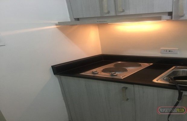 Fully Furnished Condo for Rent beside La Salle TaftWith amenities03