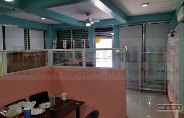 AVAILABLE FOR LEASE 300sqm COMMERCIAL SPACE IN LAS PI?AS03
