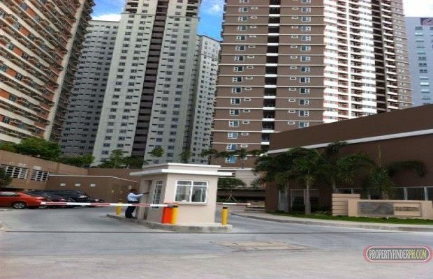 "1-BR unit at Gateway Regency, EDSA, Pioneer"04
