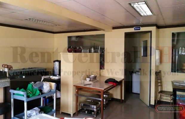AVAILABLE FOR LEASE 200sqm OFFICE SPACE IN LAS PI?AS01