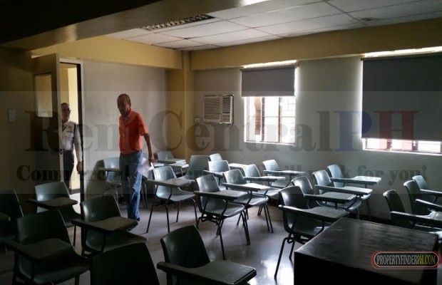 AVAILABLE FOR LEASE 200sqm OFFICE SPACE IN LAS PI?AS03