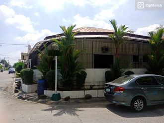 1 Bedroom Condominium Unit For Rent in One Serendra02