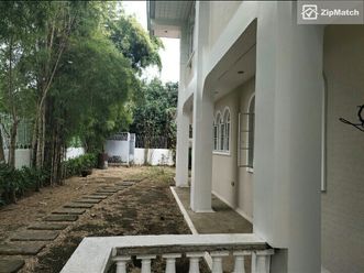 4 Bedroom House and Lot For Rent in Merville Park02