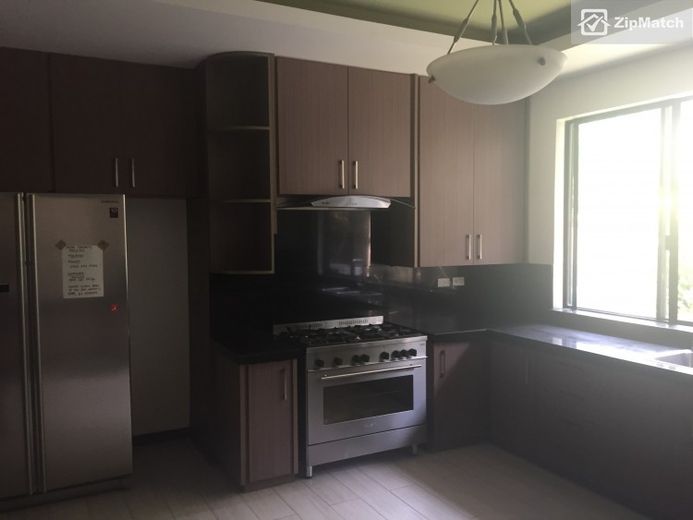 4 Bedroom House and Lot For Rent01