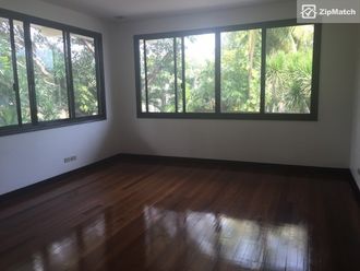 4 Bedroom House and Lot For Rent02