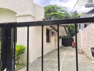 7 Bedroom House and Lot For Rent in San Lorenzo Village02