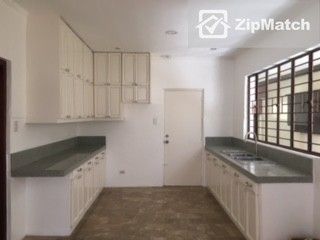 3 Bedroom House and Lot For Rent in Merville Park02