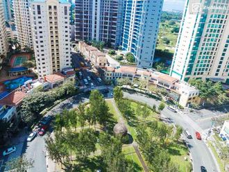 3 Bedroom Condominium Unit For Rent in The Fort Residences02