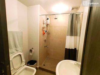 1 Bedroom Condominium Unit For Rent in The Rise Makati02