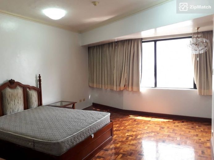 3 Bedroom Condominium Unit For Rent in Pacific Plaza Condominiums01