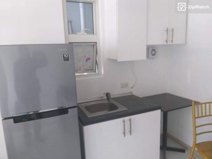 1 Bedroom Condominium Unit For Rent in The Columns Ayala Avenue01