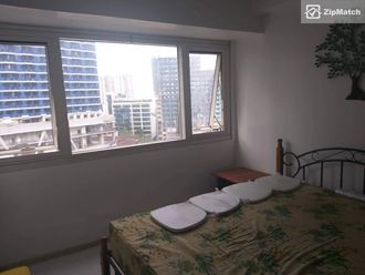 1 Bedroom Condominium Unit For Rent in The Columns Ayala Avenue02