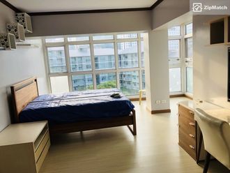 3 Bedroom Condominium Unit For Rent in Two Serendra02