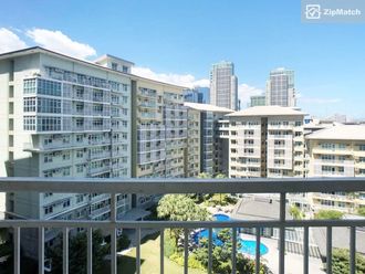 1 Bedroom Condominium Unit For Rent in Two Serendra02