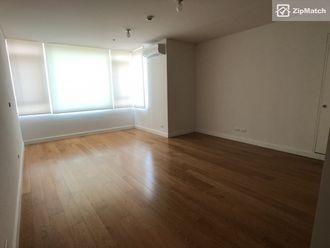 2 Bedroom Condominium Unit For Rent in The Maridien02