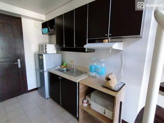 1 Bedroom Condominium Unit For Rent in The Fort Residences02