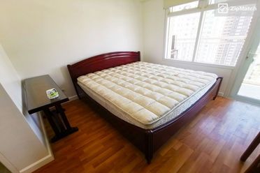 2 Bedroom Condominium Unit For Rent in Two Serendra02