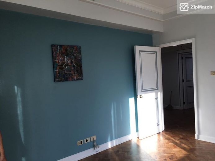 3 Bedroom Condominium Unit For Rent in Three Salcedo Place01