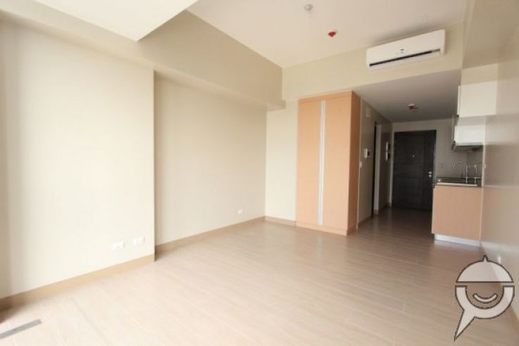 "Bare unit for rent in Eastwood City, Quezon City"03