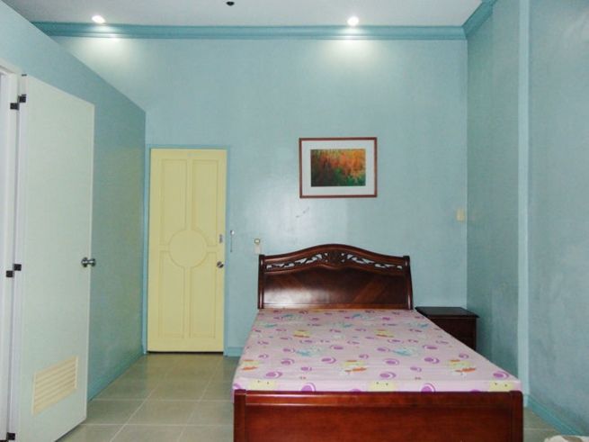 "Furnished Studio Apartment for Rent in Mabolo, Cebu City"04