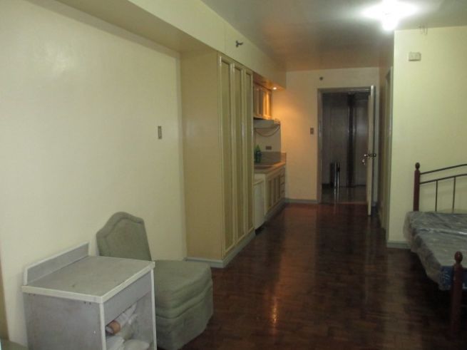 "Studio for Rent in Jupiter, Makati, Poblacion. Millennium Plaza. Eddie"03