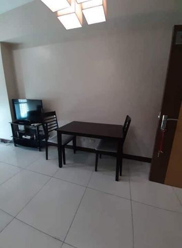 FOR RENT 1BR unit in 8 Forbestown Road03