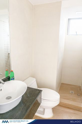 2BR Loft Condo For Rent in Bellagio Tower 3 BGC Unfurnished Facing Gol03