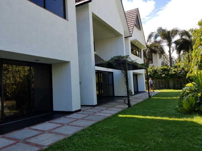 Dragonfly St. Valle Verde 6 4 Bedroom + Den. Semi Furnished Classic Be03