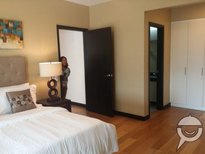 "The Residences at Greenbelt, 2 Bedroom Condo for Rent, CRD21782"03