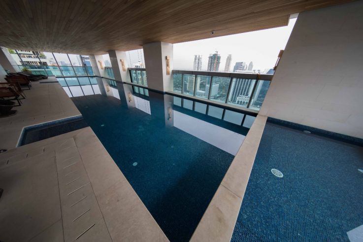 High-end Condominium For Rent in Trump Tower Manila04