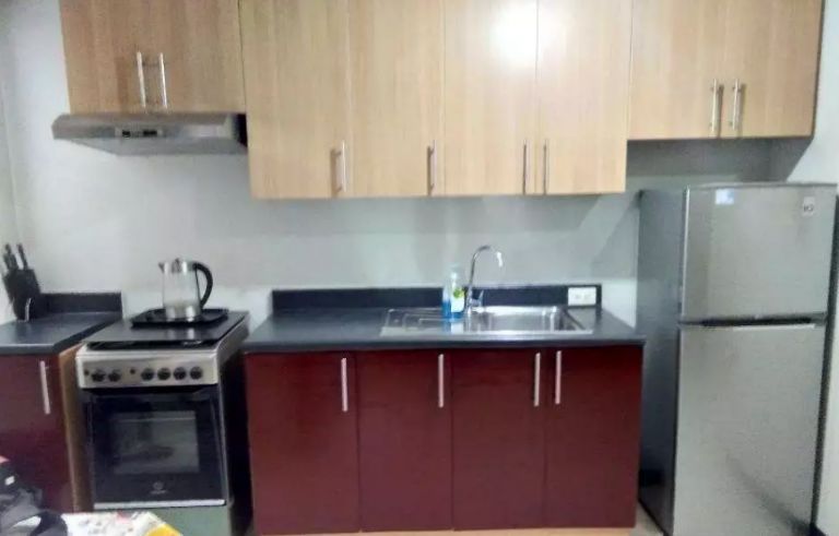 2 Bedroom Unit at The Columns Legazpi Makati03