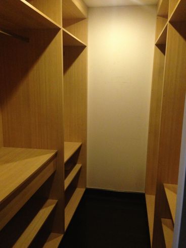 "2 Bedroom Penthouse Loft, 144 sqm in 5th Ave Fort Bonifacio Fairways T"04