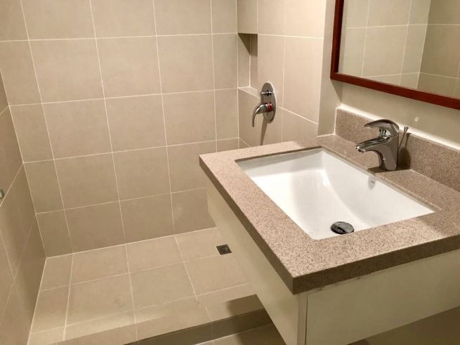 "For Lease 1 Bedroom Condo Unit, The Grove by Rockwell"04