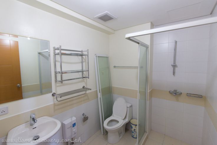 "2Br Condo (Trion Towers, Bgc)"03
