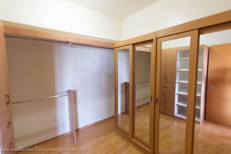 "2Br Condo (Trion Towers, Bgc)"04