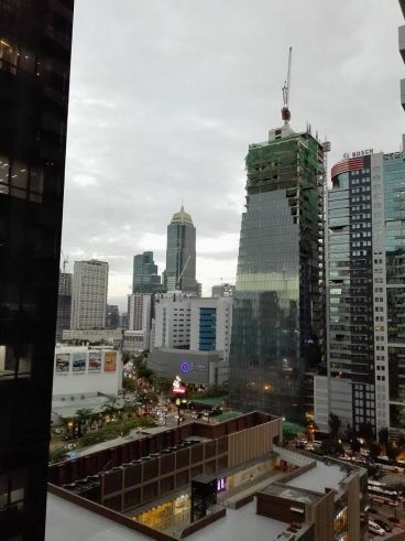 1 Bedroom furnished for rent unit 15G in Sapphire Residences BGC tagui04