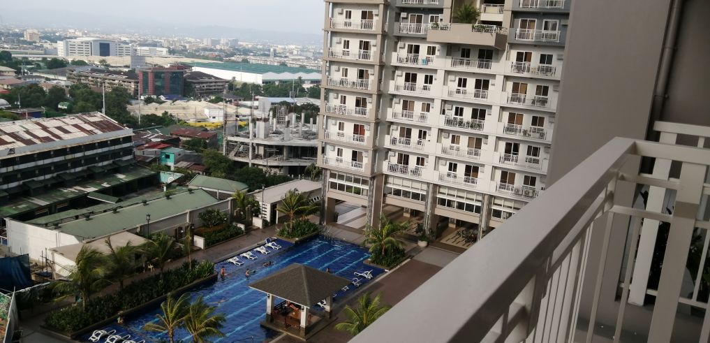 One Bedroom Unit For Rent in Lumiere Residences by DMCI03